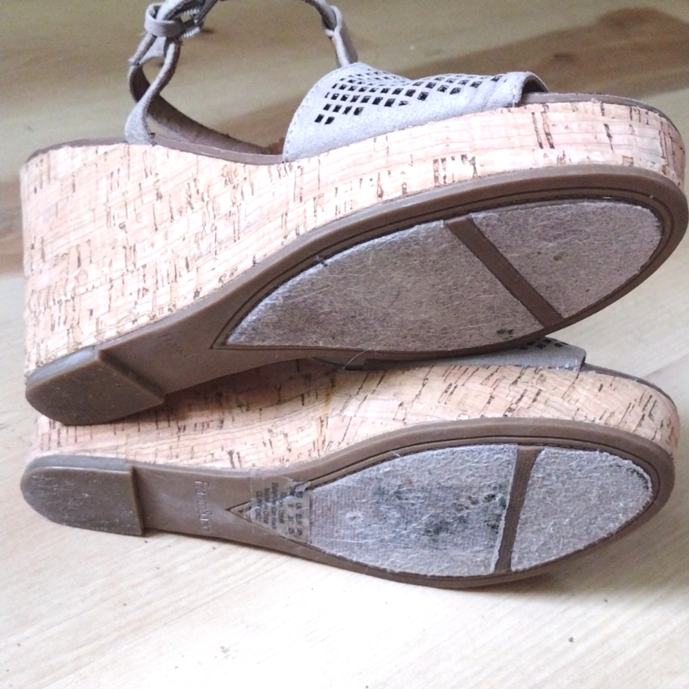 $5 Deal Franco Sarto Clinton 2 wedge - Picture 6 of 7